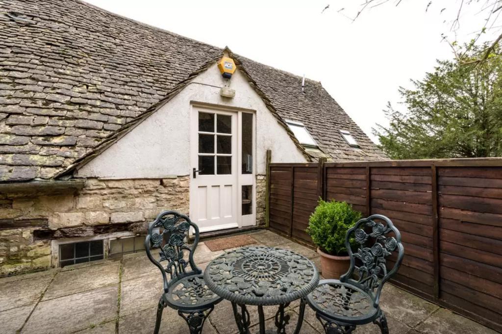 Owlpen Manor Cottages Uley Экстерьер фото